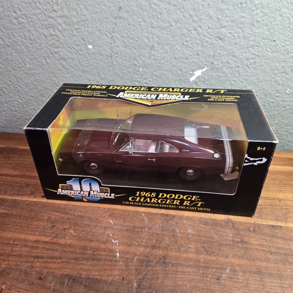 A6B American Muscle 10 1:18 1968 Dodge Charger R/T Burgundy Meguire's NIOB Kit
